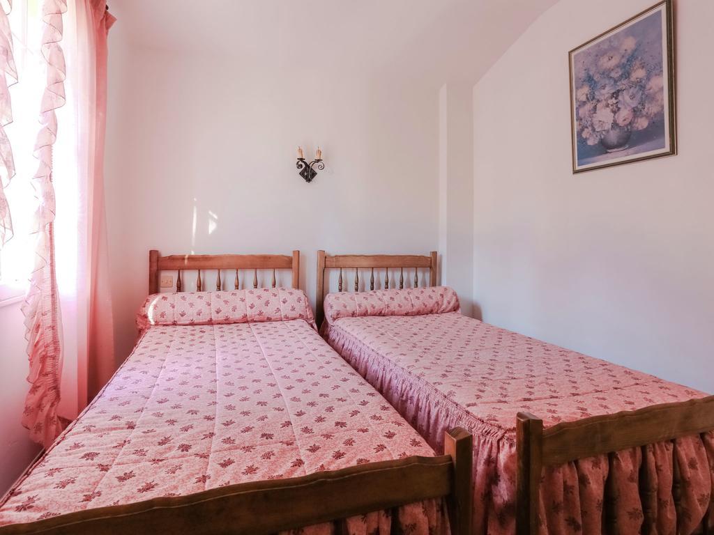Snug Holiday Home In Bormes Les Mimosas With Pool Εξωτερικό φωτογραφία